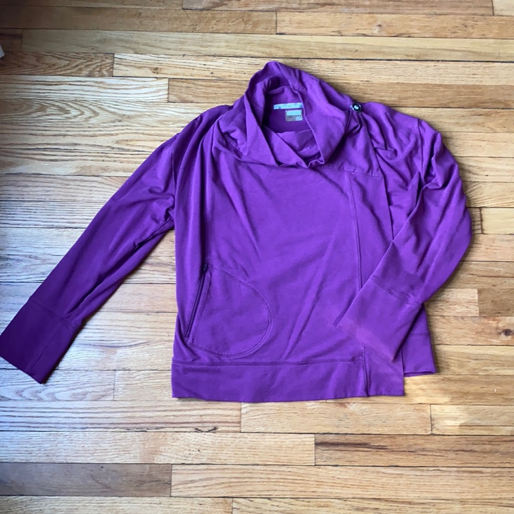 Athleta atheleisure top medium-lilac color Large